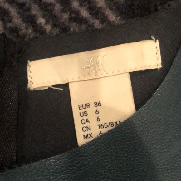 A leather dark green fancy top - Picture 2 of 3